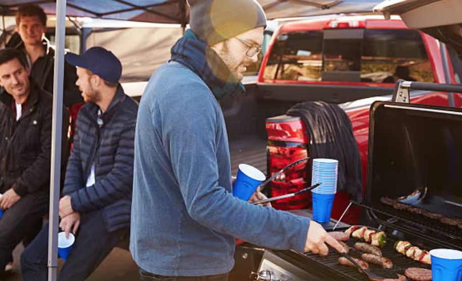 Tailgate truck